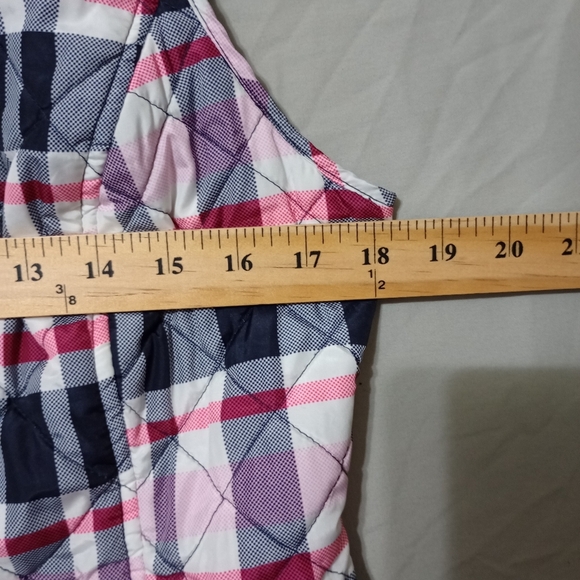 Crown & IVY Woman Pink Black Plaid Puffer Quilted Full Zip Vest XS Preppy Boho - Picture 4 of 6